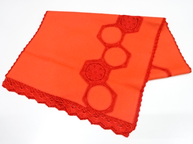 JAPANESE KIMONO / VINTAGE SHAWL / LACE